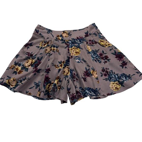 Free People Lavender Floral Rayon Flowy Swing Shorts Wide Leg Side Zip Size 4 - Picture 1 of 8